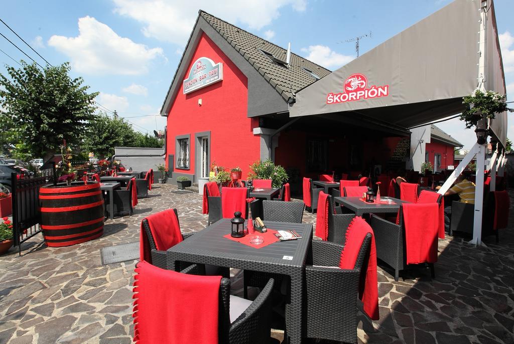 Penzion Škorpión Senec Exterior foto