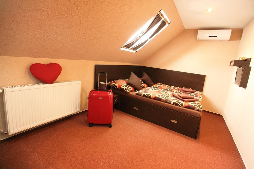 Penzion Škorpión Senec Quarto foto